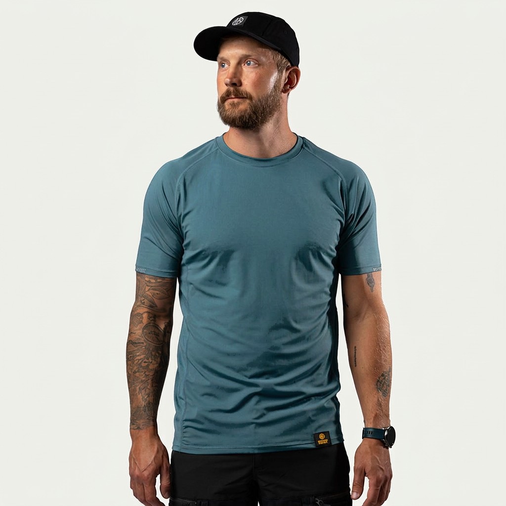 Hydro BN205 Performance Tee on model